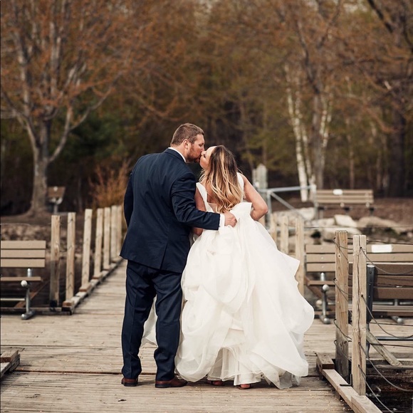 Welcome to my closet! - Picture 4 of 6